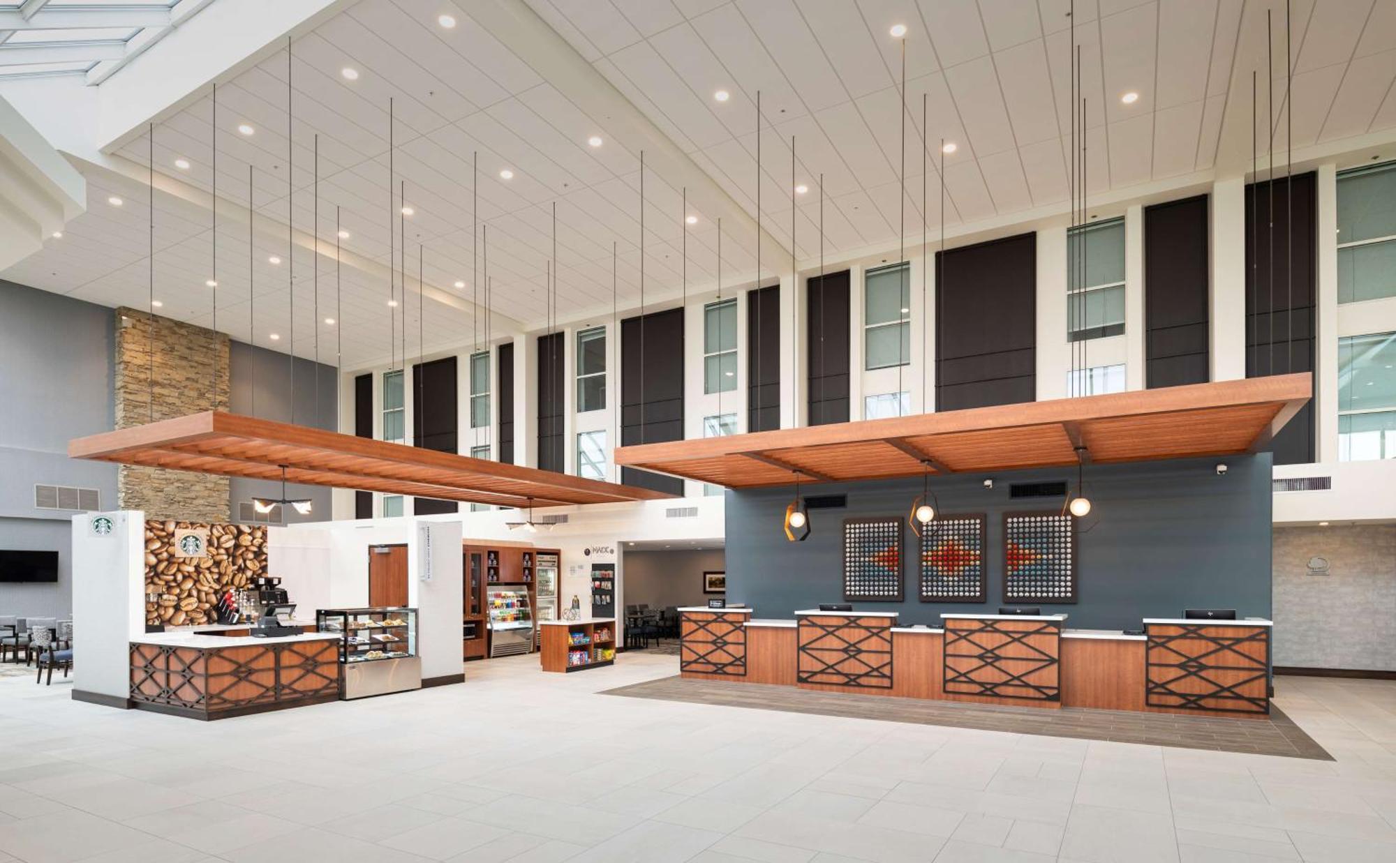 Doubletree By Hilton Madison East Hotel Екстериор снимка